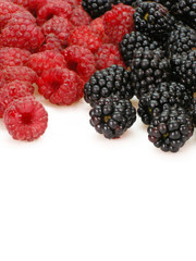 Brombeeren und Himbeeren
