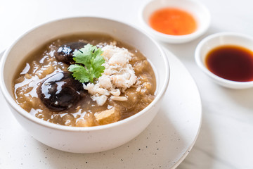 Braised Fish Maw in Red Gravy Soup with Crab