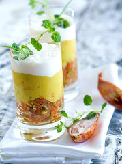 Vorspeise Lachstatar Milchschaum P&uuml;ree 