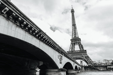 Fototapeta na wymiar Eiffel tower in Paris, France
