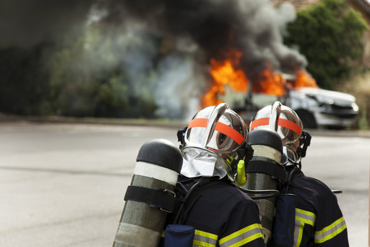 french firefighter binomial attac on car fire