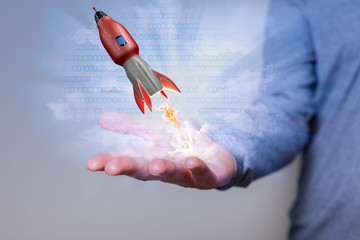 Startup Mann lässt eine Rakete starten