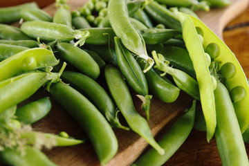 Green peas, top view