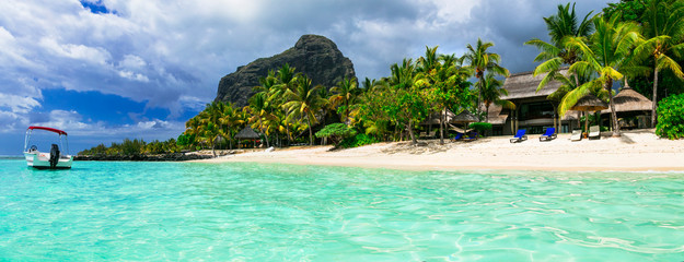 Relaxing tropical holidays - gorgeous Mauritius island. le Morne