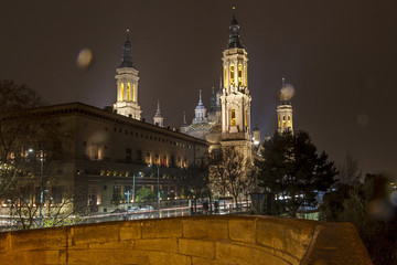 Basilica del Pilar nocturna