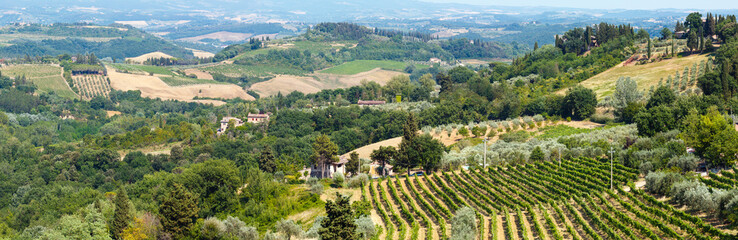 Fototapeta na wymiar Tuscany countryside, San Gimignano, Italy