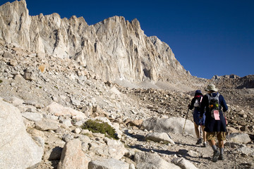 Obraz premium HIKING TO WHITNEY