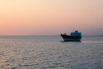Obraz premium Launch in Persian Gulf, Qeshm, Iran