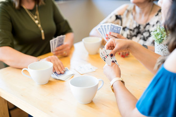 Fototapeta na wymiar Group of women playing cards