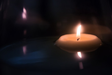 candle float