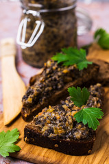 Mushroom caviar with vegetables