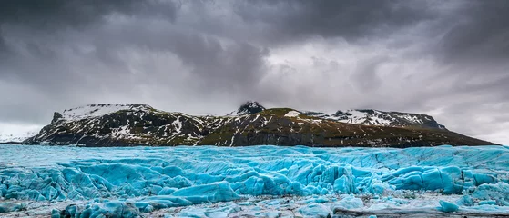 Selbstklebende Fototapete Gletscher Panorama of Skaftafell glacier, Vatnajokull National Park in Iceland.