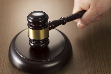 裁判イメージ オークションハンマー