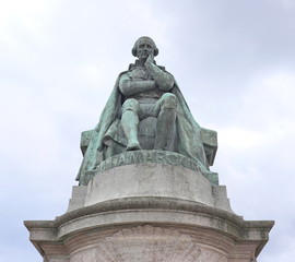 Fototapeta premium Statue de Jean-Baptiste de Lamarck. 1744-1829.