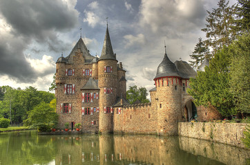 Fototapeta premium Water castle Satzvey. Mechernich, Germany.