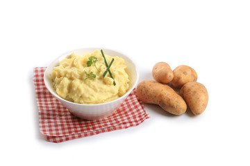 purée de pommes de terre sur fond blanc