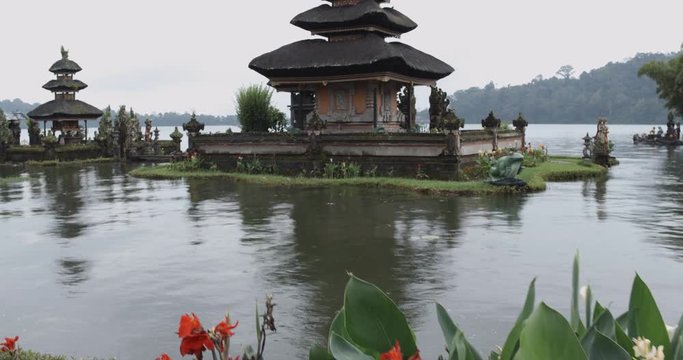Ulun Danu Beratan Temple Bedugul, Tabanan