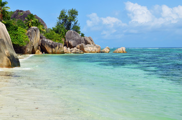 Fototapeta premium Tropical beach on Seychelles islands, La Digue