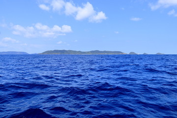 Naklejka na ściany i meble 青い海と慶良間諸島