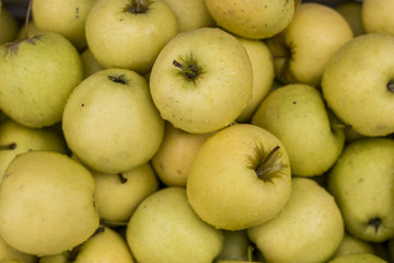 Fresh green apples