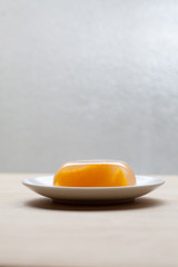Mandarin orange agar jelly