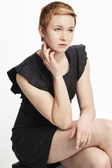 Modella capelli corti