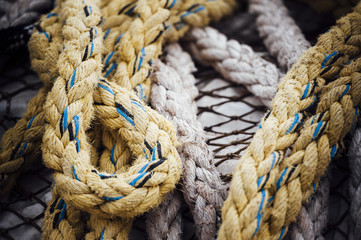 Cordage sur un bateau de pêche