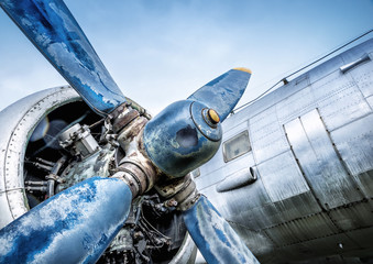 propeller of an old aircraft - obrazy, fototapety, plakaty