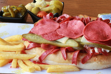  local food sausage bread between hamburger quick toast kumquat sausage sausage salam starving dinner restaurant