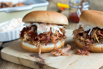 pulled pork sandwich