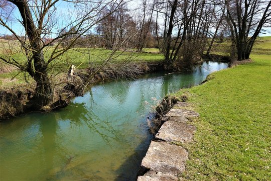 Fluss - Wasser - Natur - Br&uuml;cke