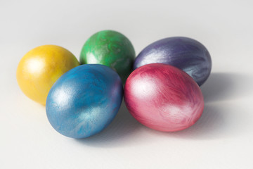 Obraz na płótnie Canvas Perfect colorful handmade easter eggs isolated on a white