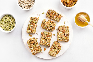 Nutrition bar, granola
