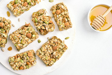 Nutrition bar, granola