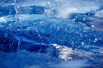 Obraz na płótnie Canvas splashes of water