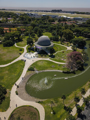 Planetario Galileo Galilei de la ciudad de Buenos Aires desde drone