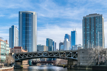 Fototapeta na wymiar Buildings reflecting in Chicago river