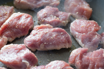 Schweinefilet in der Pfanne