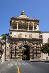 Fototapeta na wymiar Porta Nuovo, Palermo, Italy