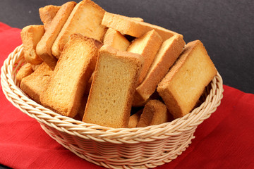crispy rusk, cake rusk
