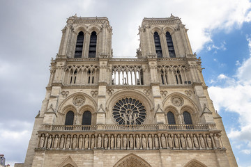 Fototapeta na wymiar Notre Dame Cathedral - Paris