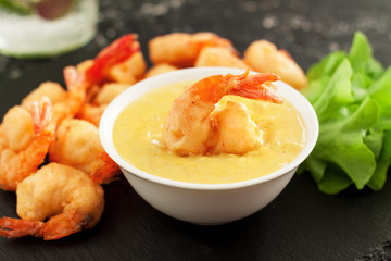 Grilled shrimps with dipping sauce