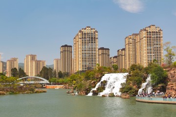 Kunming Waterfall Park in Kunming, China became the largest waterfall park in Asia