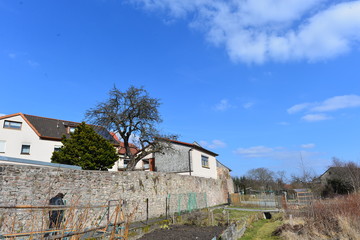 Fototapeta na wymiar Stadtmauer Bischofsheim an der Rhön in Bayern 
