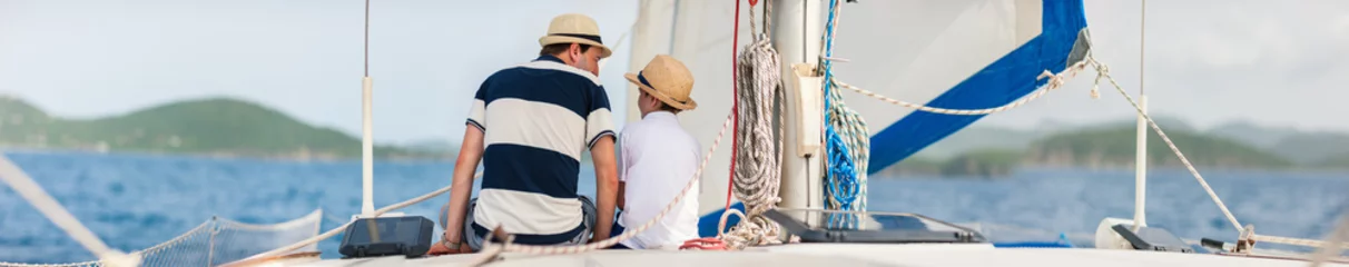 Deurstickers Family sailing on a luxury yacht © BlueOrange Studio