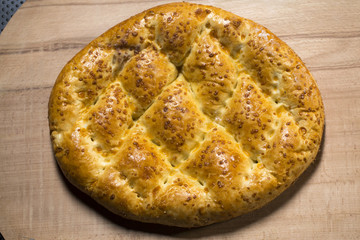 Ramazan pidesi, Türkiye'de Ramazan Ayına has olarak  bir ay boyunca iftar saatinde tüm ekmek fırınlarında bu ekmek çeşidi üretilir

