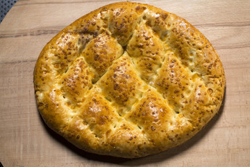 Ramazan pidesi, Türkiye'de Ramazan Ayına has olarak  bir ay boyunca iftar saatinde tüm ekmek fırınlarında bu ekmek çeşidi üretilir
