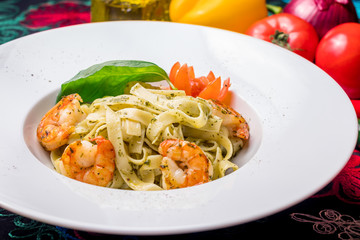 Fettuccine with shrimp