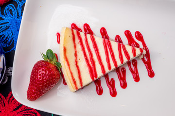Cheesecake classic with sauce