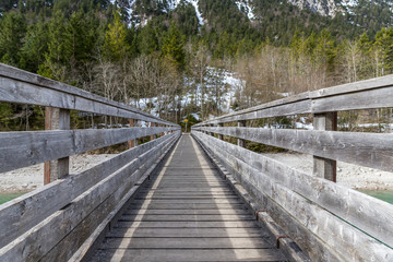 Fototapeta premium Brücke über den Plansee